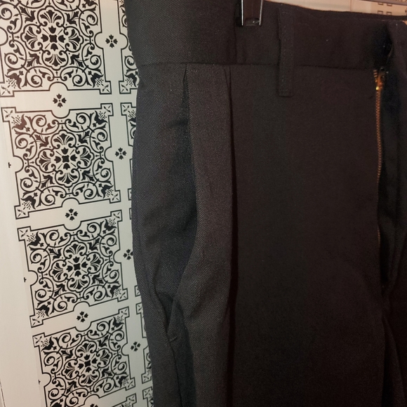 Aramark 36x36 work pants - Picture 4 of 6
